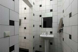 Гостиница Браво Оренбург Улучшенный четырехместный номер-8